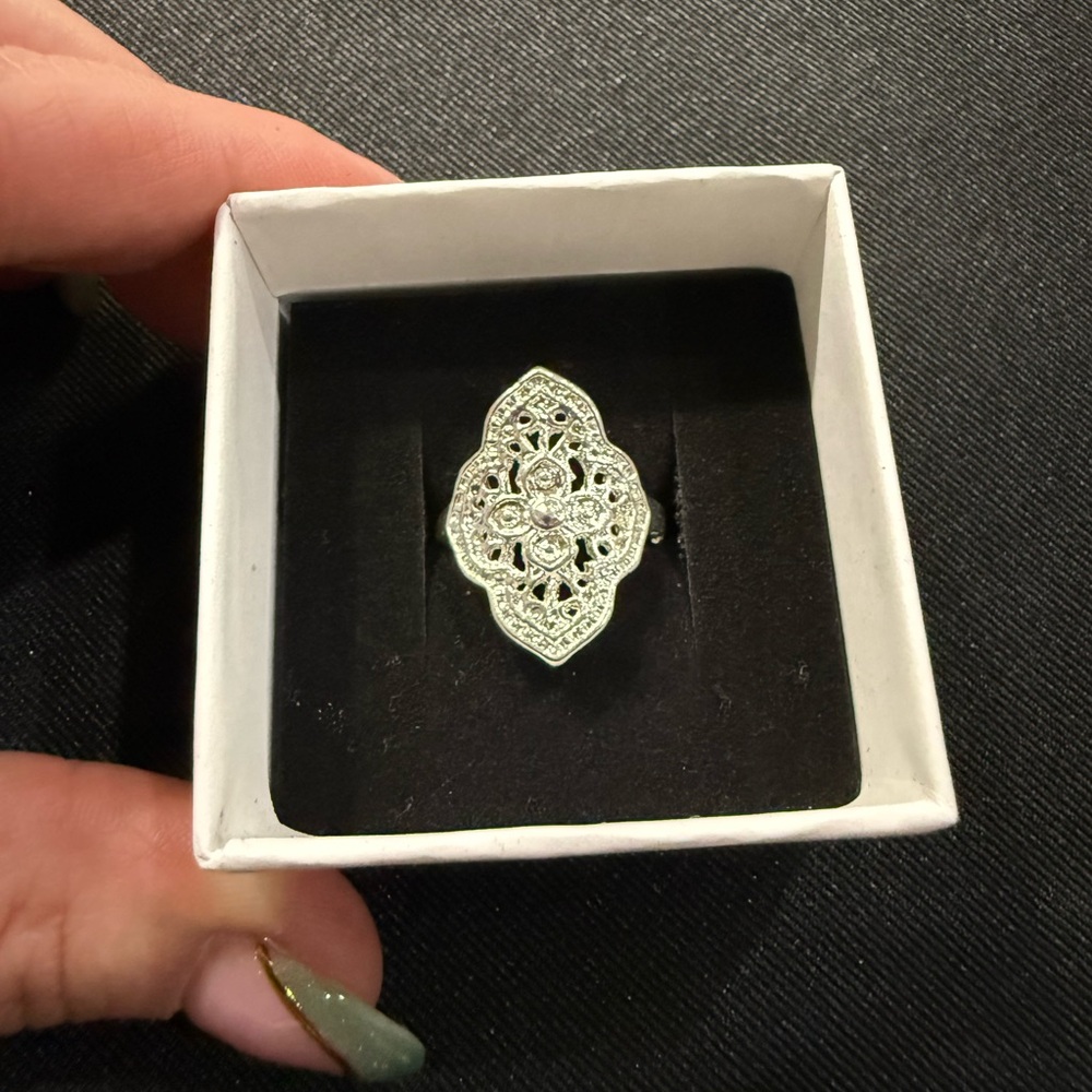 Intricate Filigree Silver Womens Ring - Elegant Statement Sz. 7